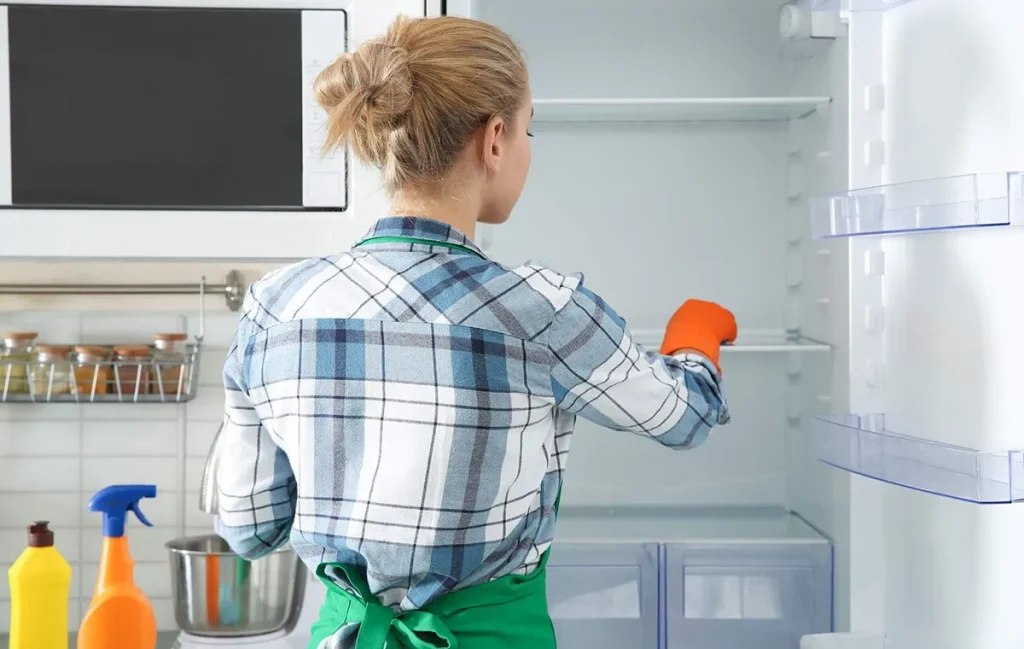 هرچند وقت یک‌بار باید یخچال را سرویس کنیم؟