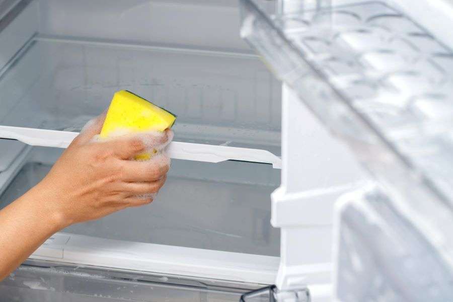 دلایل مختلف برفک زدن یخچال چیست؟