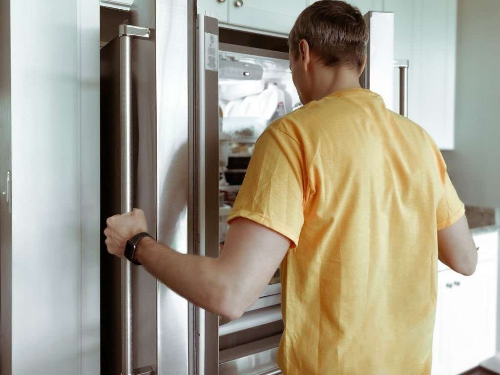 یخچال‌های درب بالا و درب وسط چه تفاوتی دارند؟