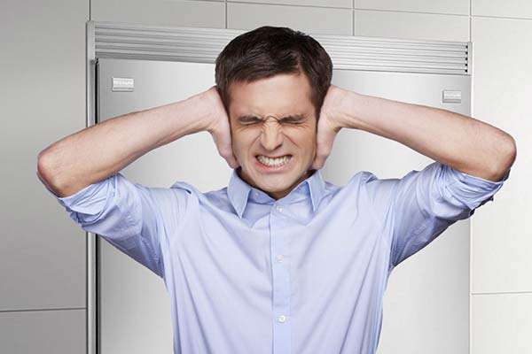 دلیل صدای زیاد یخچال و راه‌های کاهش آن چیست؟